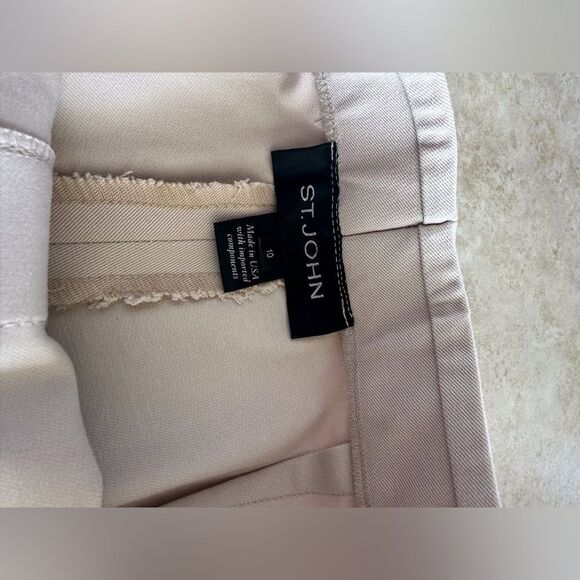 St. John Cream Pants - Picture 4 of 7